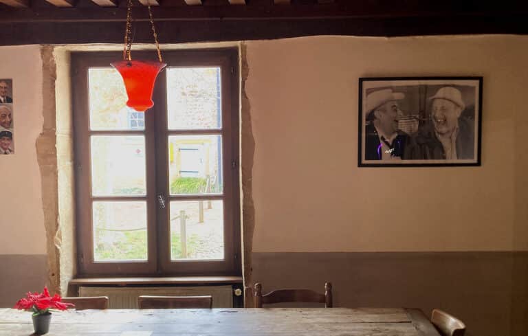 Auberge de Saint Hugues Bar Restaurant Semur en Brionnais 71 Saône-et-Loire Bourgogne Franche Comté