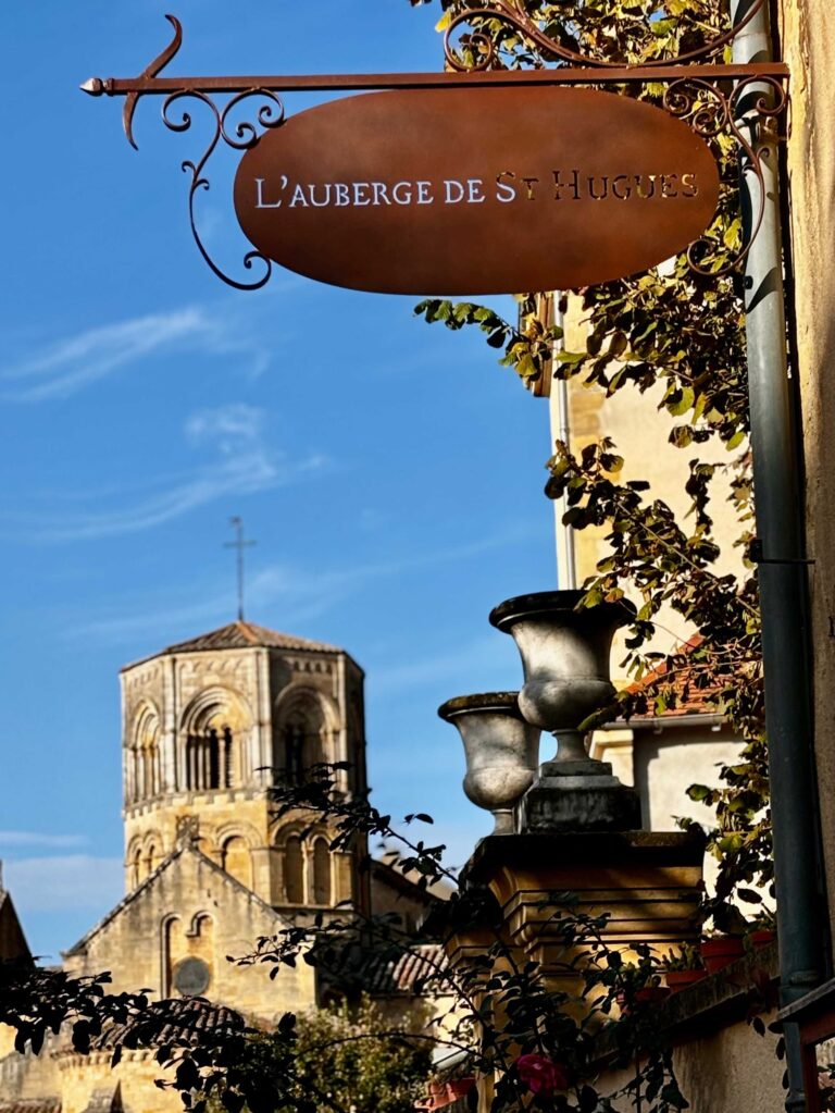 Auberge de Saint Hugues Bar Restaurant Semur en Brionnais 71 Saône-et-Loire Bourgogne Franche Comté