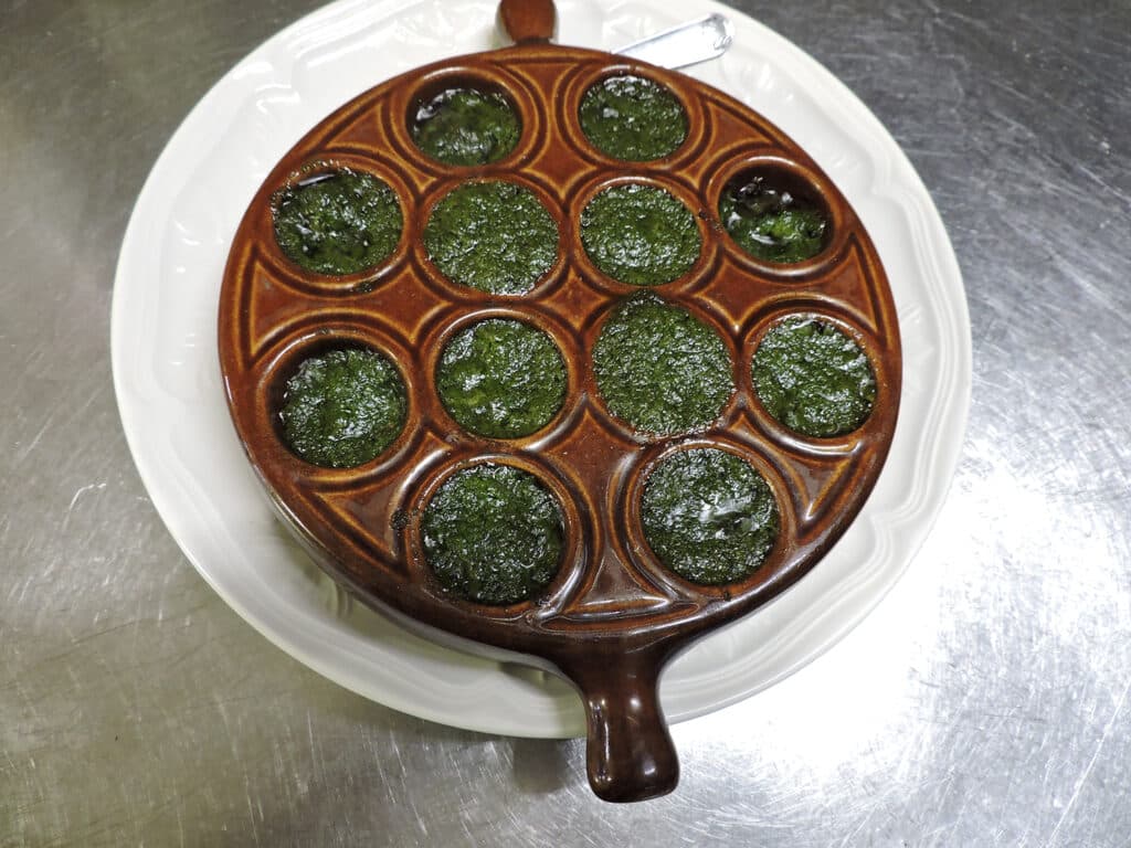Auberge de Saint Hugues Bar Restaurant Semur en Brionnais 71 Saône-et-Loire Bourgogne Franche Comté plat traditionnel escargots (5)