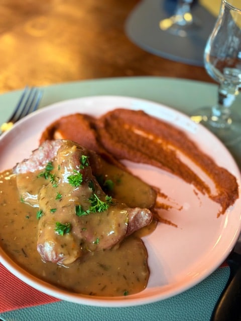 Auberge de Saint Hugues Restaurant traditionnel Bar 71 Saône et Loire Semur en Brionnais (6)